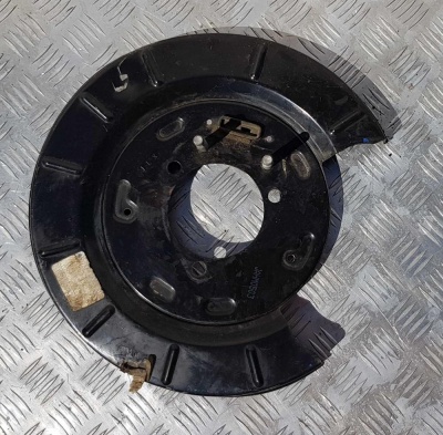 Щит опорный задний левый Chevrolet Camaro 2009-2015 92227527