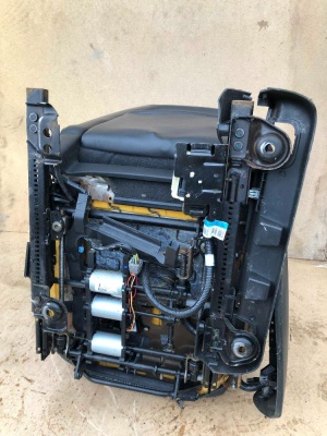 Cиденье пассажирское  Chevrolet Tahoe 2006-2010