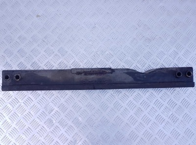 Балка крепления трансмиссии поперечная Cadillac Escalade 2006-2020 23208304; 22846070; 15894408; 15201165