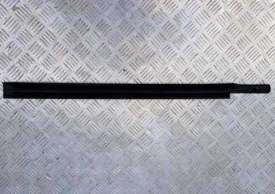 Бархотка/Уплотнитель стекла двери задней правой внешний Ford Explorer 5 BB53 7825596; BB5Z 7825596