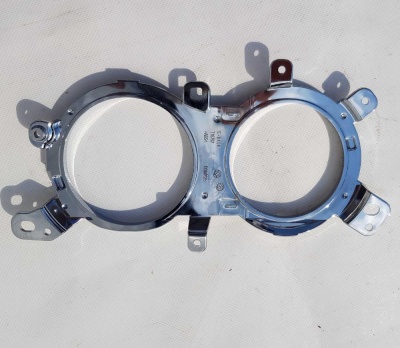 Рамка декоративная передних подстаканников Ford Explorer 5 T16797