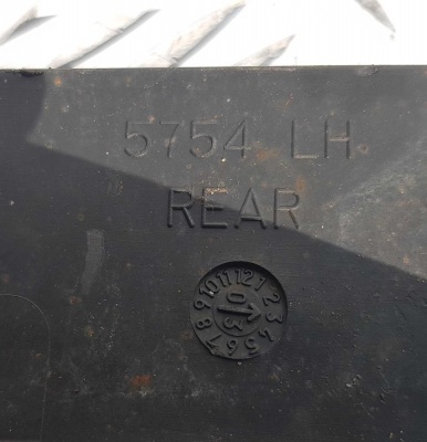 Брызговики задние Ford Expedition 2003-2006 5754; 4L1Z 16A550 BA; 4L1J 16D576 BA