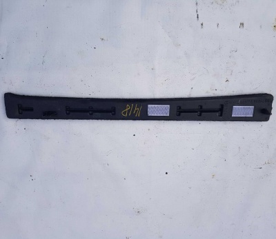 Накладка пола багажника левая Cadillac SRX 2009-2016 20830666; 15930979