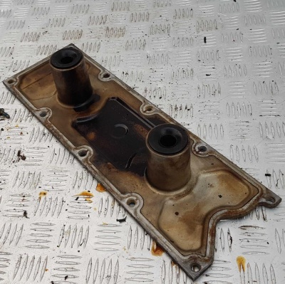 Крышка ДВС верхняя  (4.8L; 5.3L; 6.0L) LM7 LQ4 LQ9 Chevrolet Tahoe 1999-2006 12575742; 12561106; 12558176; 12550604