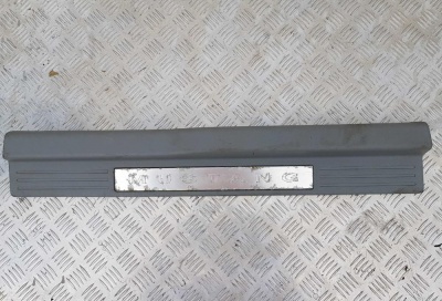 Накладка порога левая Ford Mustang 2004-2010 4R33 6313201