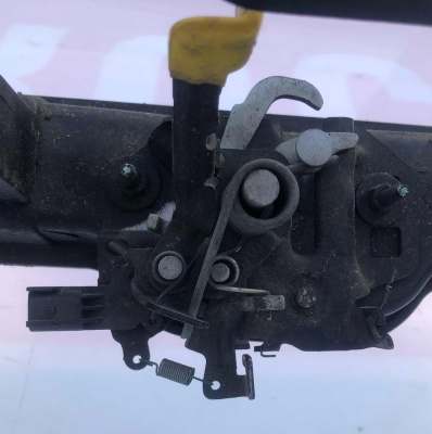 Замок капота Ford Mustang 2015-2020 FR3Z 16700 B/BC/BD/BE/BB