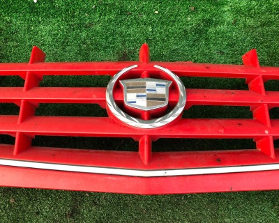 Решетка радиатора Cadillac Escalade 2002-2005 15162129 ; 15045068 ; 15070108 ; 88979849