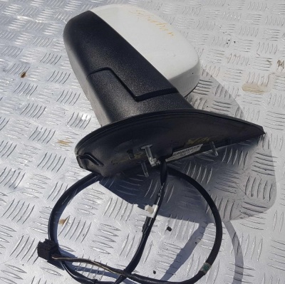 Зеркало заднего вида правое Chevrolet Tahoe 2006-2014 20809968; 25775875; 15882989