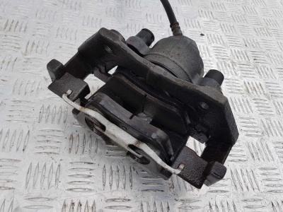 Суппорт тормозной передний правый Ford Escape 2007-2012 7L8Z 2B120 B; 7L8A 2011 A