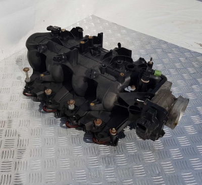 Впускной коллектор Chevrolet Tahoe 1999-2006 (5.3L) 18726543