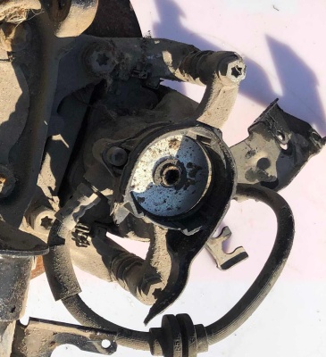 Суппорт задний правый Jeep Renegade 2015-2021 68263295AA