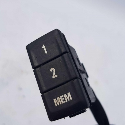 Кнопки памяти положения сиденья Cadillac SRX 2009-2016 13273505;