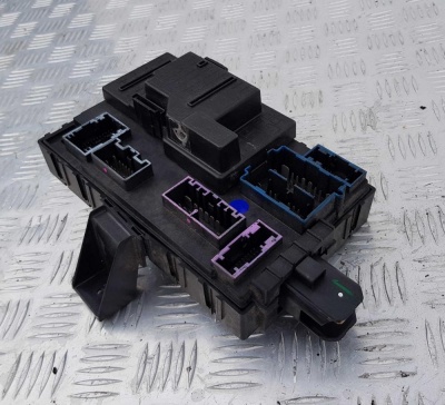 Блок предохранителей Ford Expedition 2007-2017 7L1T 14B476; 7L1Z 15604 A