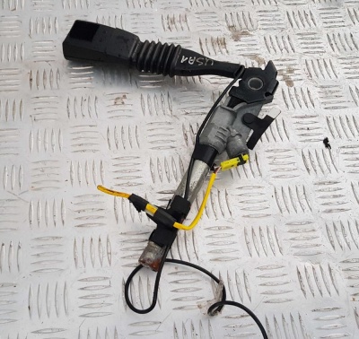 Замок ремня безопасности передний правый Ford Escape 2007-2012 8L8Z 7861202 AA; 8L84 78610E14