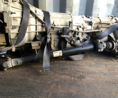 Карданный вал передний Cadillac Escalade/ Tahoe 2015-2020 22760960 ; 23197289