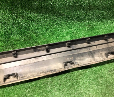 Накладка порога наружняя передняя левая Chevrolet Tahoe / Escalade 2021-н.в. 84694400 ; 84913466