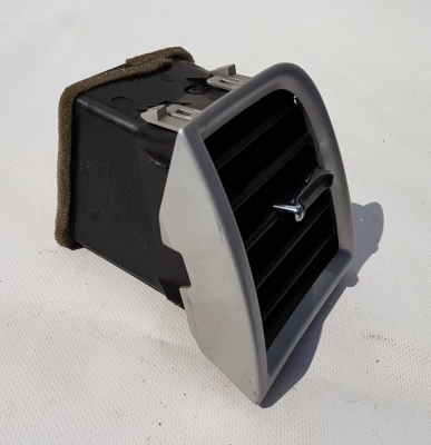 Дефлектор панели торпедо левый Ford Explorer 5 BB53 19893; BB5Z 19893; BB53 19F594