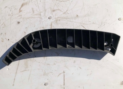 Кронштейн переднего бампера правый Chevrolet Express 2003-2021 25730122 ; 15231494