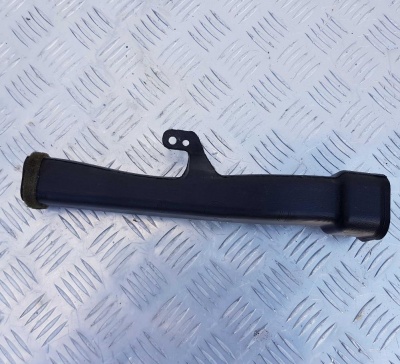 Воздуховод под панелью торпедо правый промежуточный Ford Explorer 5 BB5Z 19E630 С; BB53 19E630 AС