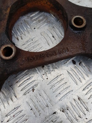 Поворотный кулак передний правый Chevrolet Tahoe 1999-2006 15178162; 19257047