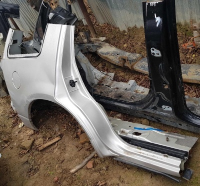 Крыло заднее правое Ford Explorer 3-4 2001-2010