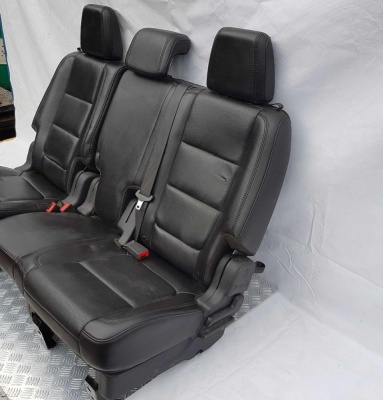 Сидения второго ряда (кожа; с перфорацией; 40/60) Ford Explorer 5 2011-2015