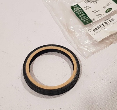 Сальник коленвала задний Ford Explorer 2001-2010 (4.0L) Land Rover 4719898; F5TZ 6701 A; 94TM 6701 A1A