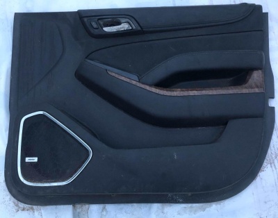 Обшивка пассажирской двери Chevrolet Tahoe 2015-2020 84676596 ; 84381973 ; 84365566 ; 84192435 ; 84104172 ; 22910939 ; 23285801