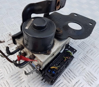 Блок ABS Ford Expedition 2003-2006 5L1T 2C219 CF; 5L1Z 2B373 D; 6L1Z 2C215 BA; 6L14 2C215 BA