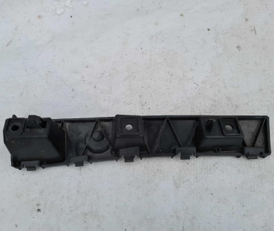 Кронштейн порога передний левый Ford Mustang 2015-2020 FR3Z 16A076 B; FR3B 16C067 AA/AB/AC