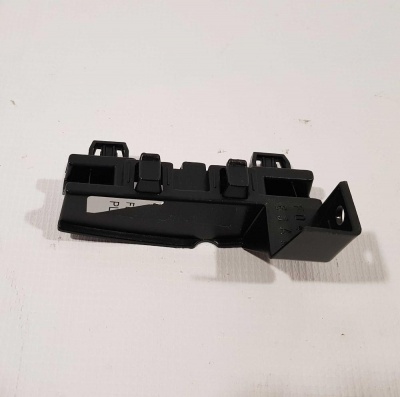 Кронштейн крепления переднего бампера правый Ford Explorer 4 2006-2010 6L2Z 17E814 AA; 6L24 17D940 ACW