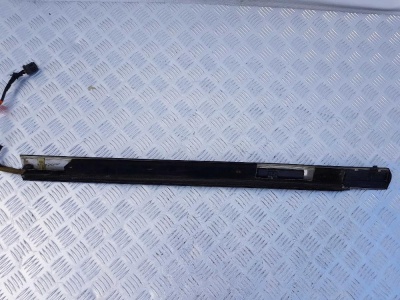 Бархотка/Уплотнитель стекла двери передней левой внешний Ford Expedition 2003-2006 6L1Z 7821453 C