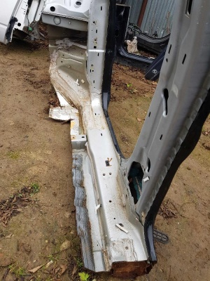 Лонжерон передний правый с центральной стойкой Ford Explorer 5 2011-2016