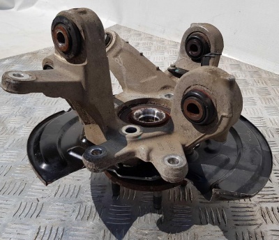 Кулак поворотный задний правый Ford Explorer 5 2011-2015 DB53 5B758 A; DB5Z 5B758 A