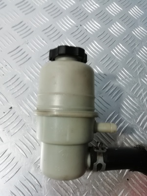 Бачок ГУР гидроусилителя руля Jeep Grand Cherokee WK2 2010-2017  68068967AC; 68068967AA; 68068967AB