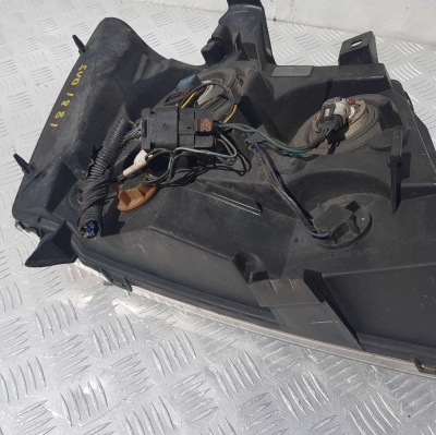 Фара передняя левая (с дефектом) Chevrolet Tahoe 2006-2014 22853025; 20760578; 15950807; 15895612; 15882877