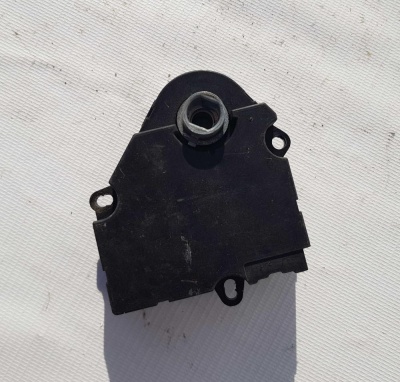 моторчик заслонки отопителя Chevrolet Tahoe 2006-2014 F2230; 040100642B; 89018365