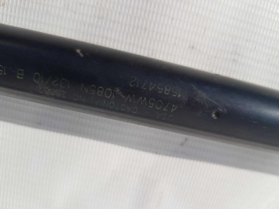 Амортизатор двери багажника правый Cadillac Escalade 2006-2014 22743451; 15854712;  15827434; 15161913