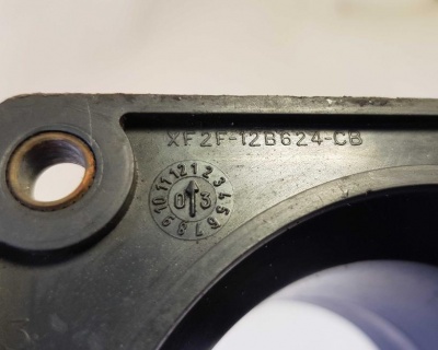 Датчик массового расхода воздуха Ford Explorer 3 1L2F 12B579