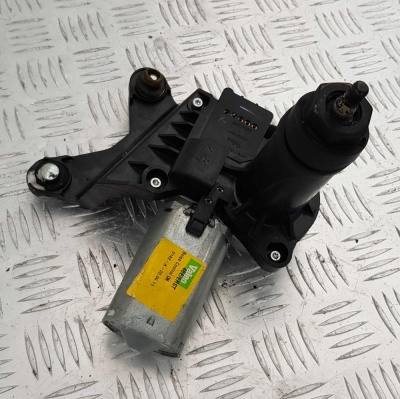 Мотор стеклоочистителя заднего стекла Chevrolet Tahoe 2006-2014 25923437; 25799536; 15282187