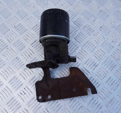 Адаптер масляного фильтра Ford Expedition 1996-2002 (4.6L) F75E 6884 GA; F75Z 6881 GA; F75Z 6881 FA