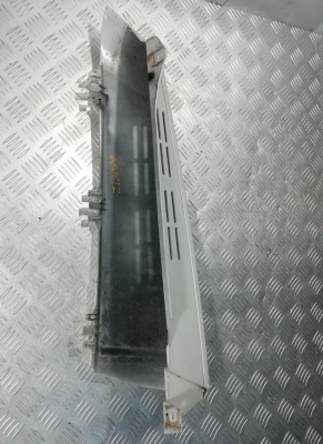 Молдинг/Накладка задней стойки багажника внешняя правая Chevrolet Tahoe 2006-2014 25970634; 15791342; 15791314