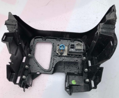 Накладка декоративная на торпедо Jeep Renegade 2015-2023 735608214