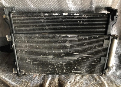 Радиатор двигателя Land Rover Freelander 1 1996-2006 ESR4199 ; PCC000100 ; PCC000101 ; PCC000320 ; PCC000321