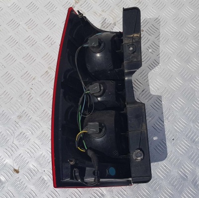 Фонарь задний правый Chevrolet Tahoe 2006-2014 22837924; 20999434; 25862702; 25810533; 15200055; 25784611; 25840117