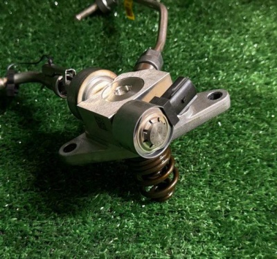 Топливный насос высокого давления / ТНВД Chevrolet Tahoe / Escalade 2021-н.в. 12711660 ; 12701917 ; 12704278