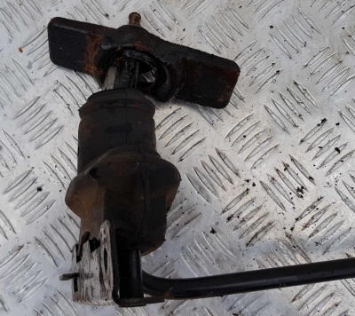 Механизм подъема запасного колеса Chevrolet TrailBlazer 2001-2009 25911640