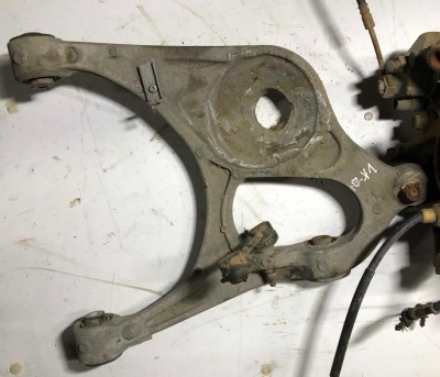 Рычаг подвески задний нижний правый Jeep Grand Cherokee WK2