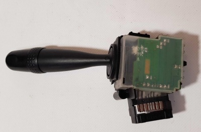 Подрулевой переключатель поворотов Ford Escape 2000-2007  YL8Z 13K359 AA