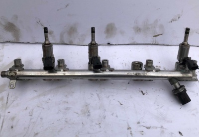 Форсунка топливная Ford Mustang 2015-2020 EJ7Z 9F593 C ; EJ7E 9F593 DB/DC/DA